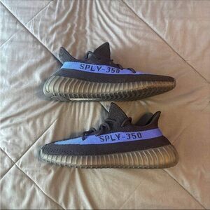 Adidas Yeezy Boost 350 V2 Box